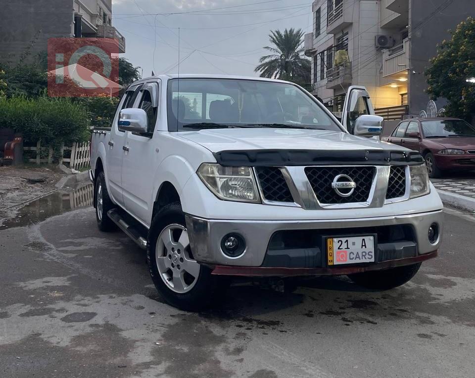 نیسان نەڤارا